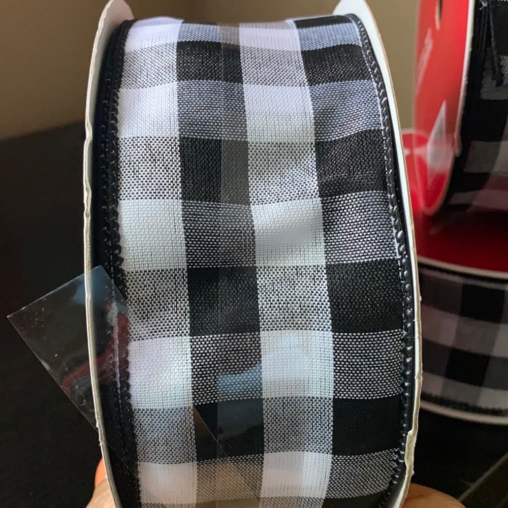 3 Wired Jumbo Ribbon 2.5” white and black pattern farmhouse buffalo - Picture 12 of 16